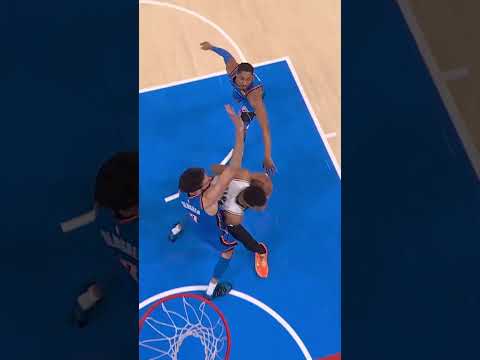 VIC WITH THE LEFT JAM ‼️  #spurs #nba #wemby