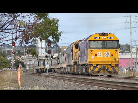 6CM6 Pacific National Grain Train At Anakie Loop (2/4/2023) - PoathTV Australian Railways