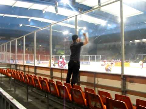 DEG 1b - Ratinger Ice Aliens 97 15.02.2009 Solo Nr.1 als Schranke