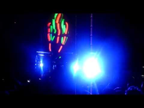 Chemical Brothers - Hey Boy,Hey Girl (LIVE)  Future Music Festival Sydney 2011