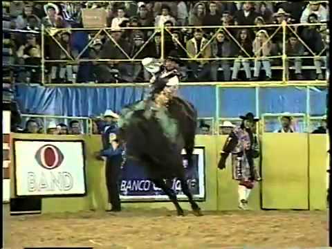 Marcos Apone vs Pedra 90 - YouTube.flv