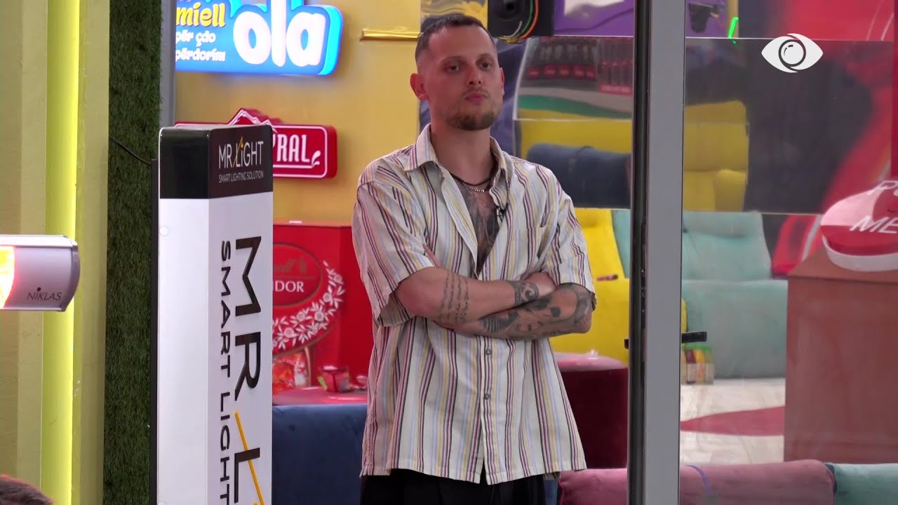 Graciano i nervozuar nga diskutimet në shtëpi, i ankohet Julit