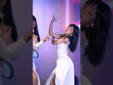 Mariposa  (Mameaw/FANCAM) : Centralplaza Grand Rama 9 Cover Dance Contest 2020