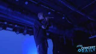 Syd performs &quot;No Looking Back&quot; live at Baltimore Soundstage