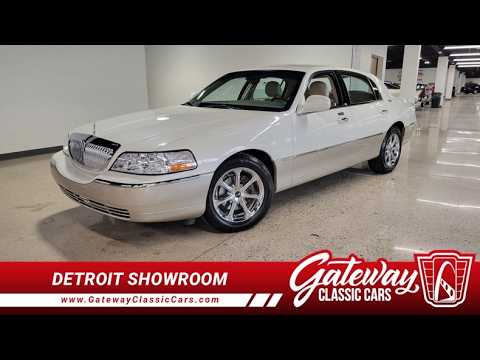 2005 Lincoln Town Car (CC-2116895) for sale in Dearborn, Michigan