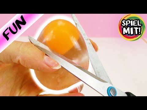 Glibber Eier aufschneiden | Was ist in den Schleim Eiern? Experiment mit Kathi