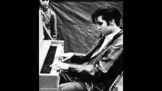 Blueberry Hill - Elvis Presley (Cover with lyric) ( สุขนิรันดร์ สุขหลวง )