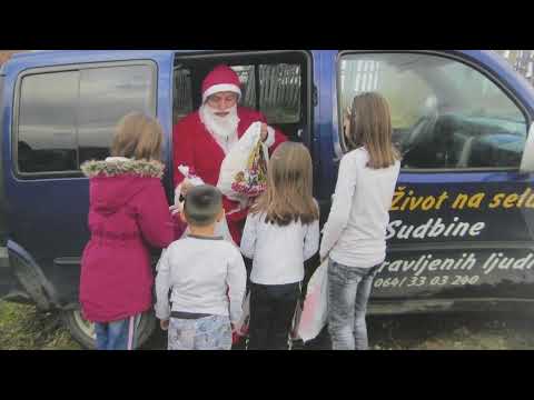 Pokloni Deda Mraza za zaboravljenu decu