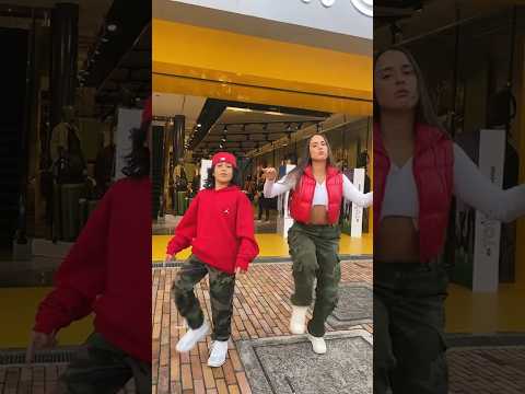 Valeria Sandoval - El paso del Nokia #youtubeshorts #shorts