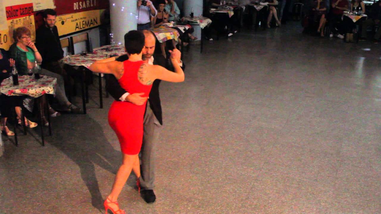 Oliver Kolker y Greta Hekier - 4/4/2016 - El Motivo 2/4