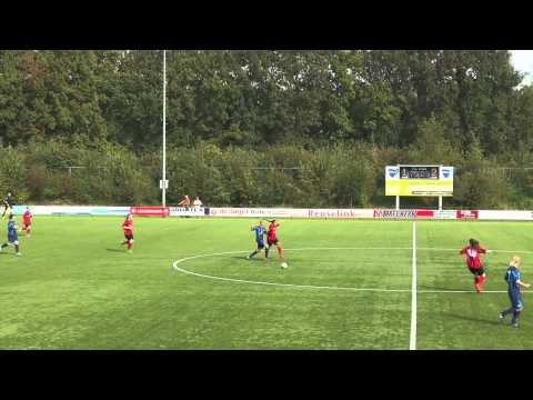 Voetbalwedstrijd FC Trias VR 1 - DVC'26 VR 1