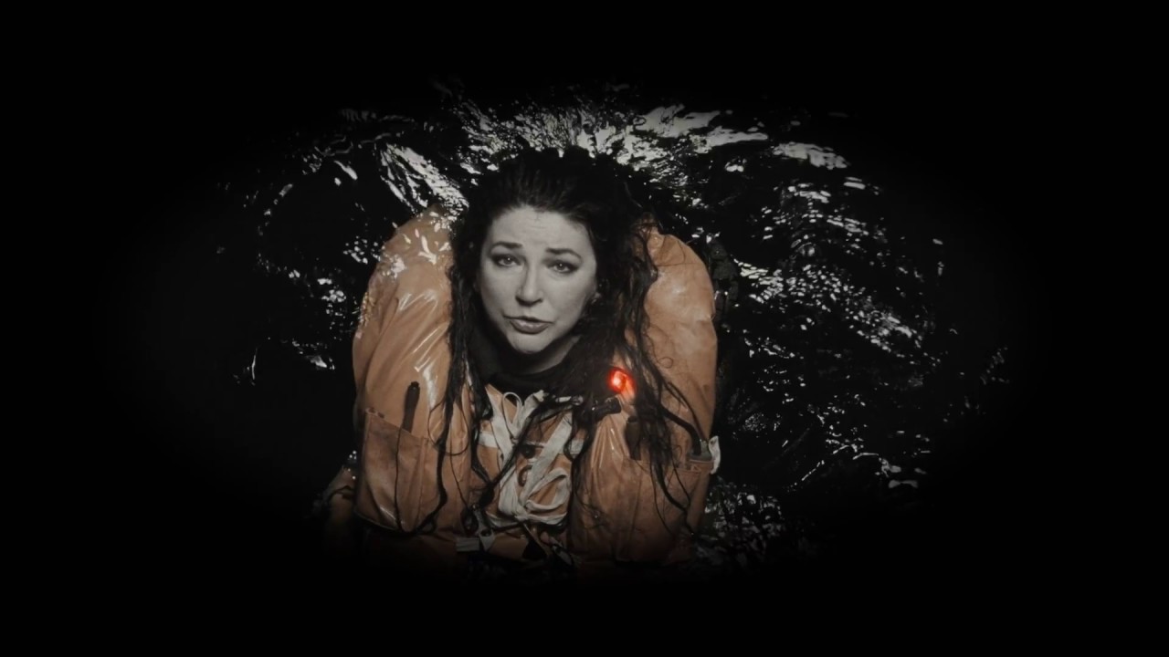 Kate Bush - And Dream of Sheep (Live) - Official Video - YouTube
