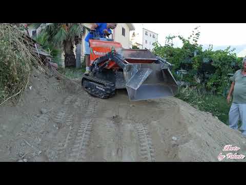 Lavori agricoli Motocarriola Cormidi autocaricante Agricultural work Cormidi selfloading wheelbarrow