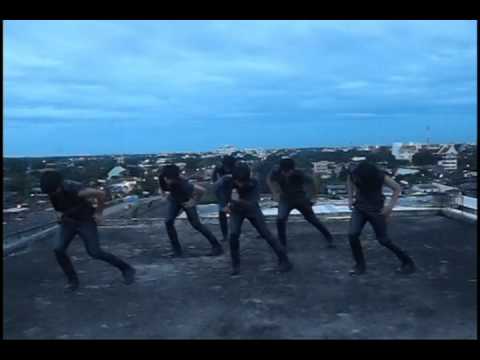 MV I'm Alert   Fiction Dance Version