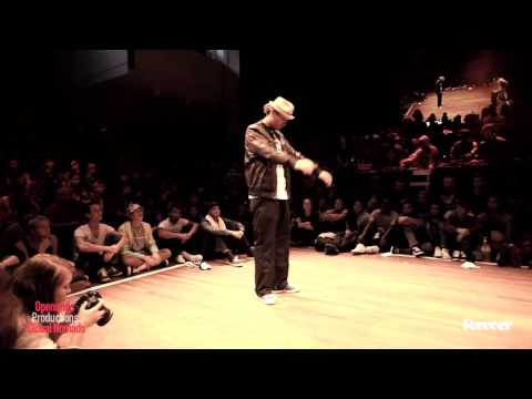 BRUCE vs MOFAK 1st round Battles Popping Forever 2014