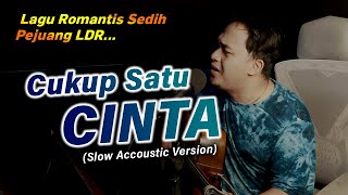 Download lagu LAGU ROMANTIS PASANGAN LDR  🥰 SONI EGI - CUKUP SATU CINTA   [SONI EGI AKUSTIK] mp3
