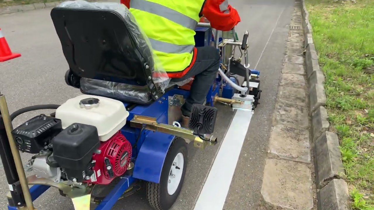 RS 1B Thermoplastic Road Marking Machine - RoadSky