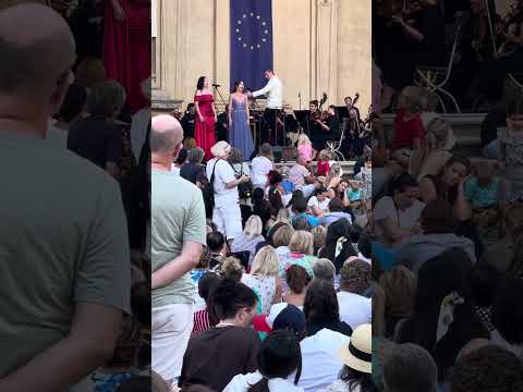 Delibes - Lakmé - Duo des fleurs Flower Duet-Jarmila Vantuchová -Doubravka Novotná - Prague Symphony