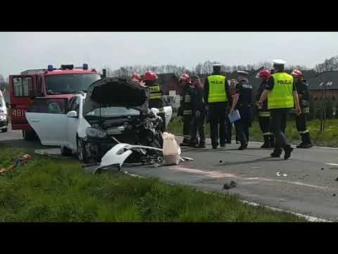 Wypadek trzech samochodów pod Krzeczynem Małym