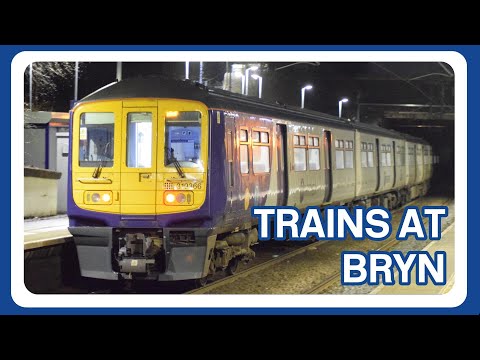 Trains at Bryn railway station (28/01/2023)