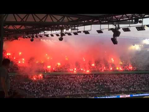 LEGIA WARSZAWA - Sandecja (29.07.2017) piro + palenie flagi Sandecji