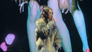 Download lagu Jennie - start a war mp3 Download lagu Jennie - start a war mp3