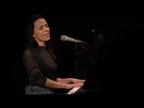 CECILE EVROT - Sur ce point là (live)