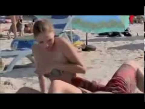 хахах Неудиржалась што бы не полапать его большой член Угар