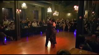 Alexander Moncada y Lia Selalmazidi 3