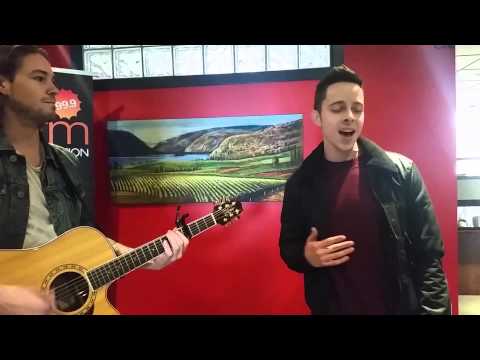 Dan Talevski Performs at Sun FM