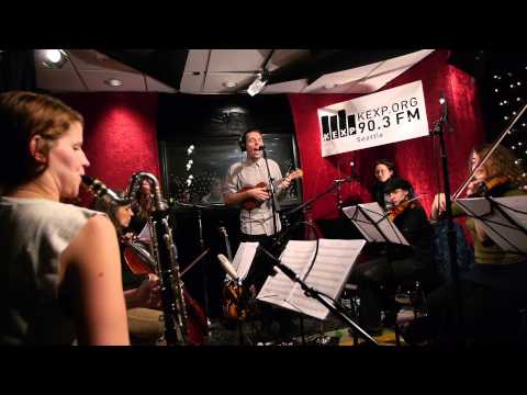 Jherek Bischoff - Eyes (Live on KEXP)