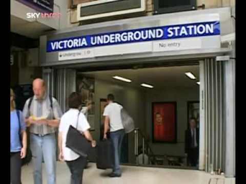 The Tube - Rush Hour Pt 2 (Series 1 Episode 4)