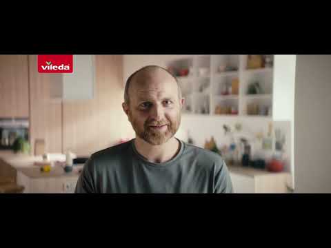 Grindų valymo šepetys su purkštuku Vileda 1-2 SPRAY MAX video