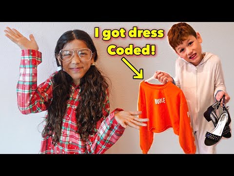 My brother picks out my outfits for the week | Txunamy