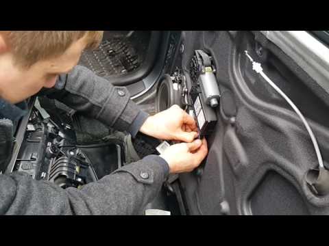 Как снять  дверную обшивку на Audi A4 B6