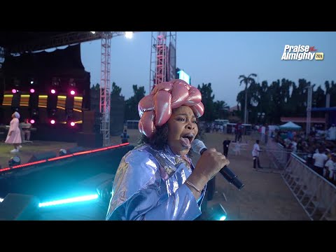 (Part 2) : Tope Alabi blesses fans with her evergreen songs at PRAISE THE ALMIGHTY 2024