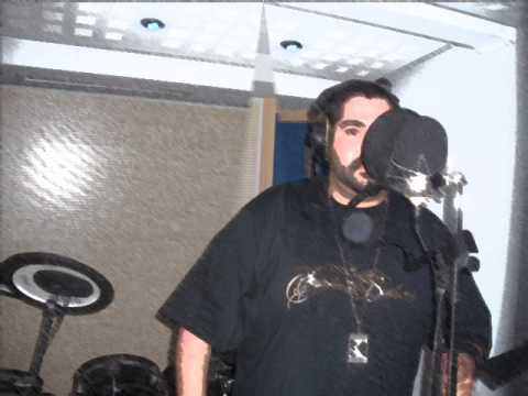 EIMAI AKOMA ZWNTANOS MIXALARAS.wmv