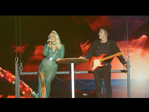 Demi Lee Moore - Wie Se Hart Breek Jy Vanaand (Live at Sun Arena / Afrikaans is Groot 2022)