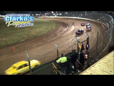 Junior Sedans - A-Main - Show Meeting - Kingaroy Speedway - 06.05.12