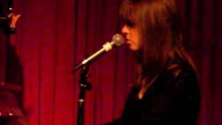 Laura Jansen Come To Me Live @ Hotel Cafe 020810.MP4