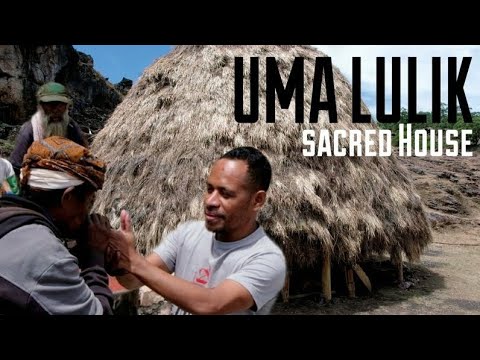 A tour INSIDE A TIMORESE UMA LULIK sacred house, off the beaten path in Timor Leste, South East Asia