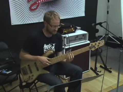 Bass Musician Magazine - Bass Immersion Day 2, NYC, October 12,2009