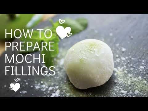 How to prepare mochi fillings (ice cream, strawberry and red bean paste)