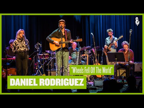 Daniel Rodriguez - "Wheels Fell Off The World" (live on eTown)