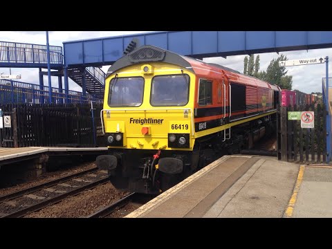 66419 Freightliner pass through Swinton (South Yorkshire) railway station