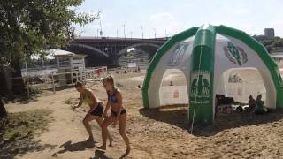 preview picture of video 'Warsaw go out: beach pub Temat Rzeka and beach at Vistula - Stadionu Narodowego'