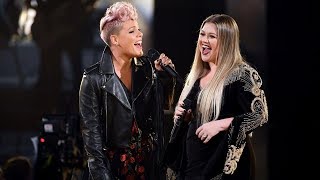 [HD] Kelly Clarkson &amp; Pink - Everybody Hurts (R.E.M. cover, 2017)