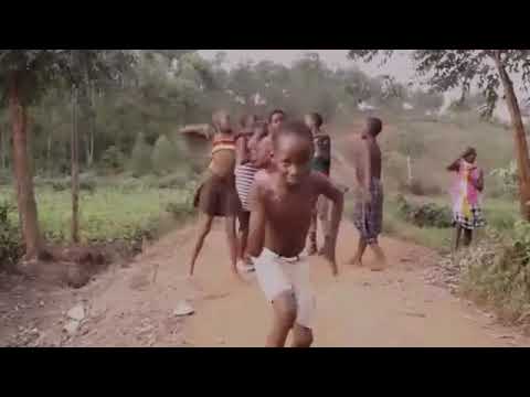 Afrikan dance on mogie song