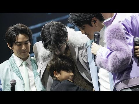 Mike Angelo gets a heart-melting surprise from his son!