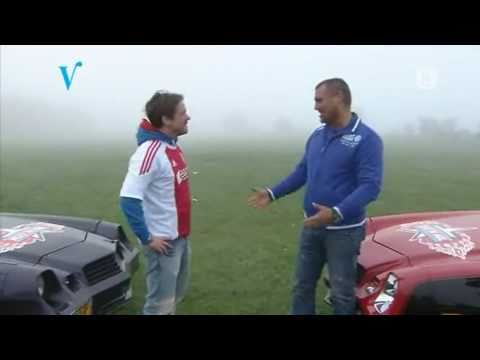 Beat De Mol - Johnny showt John de Wolf zijn Ajax shirt - S01E03